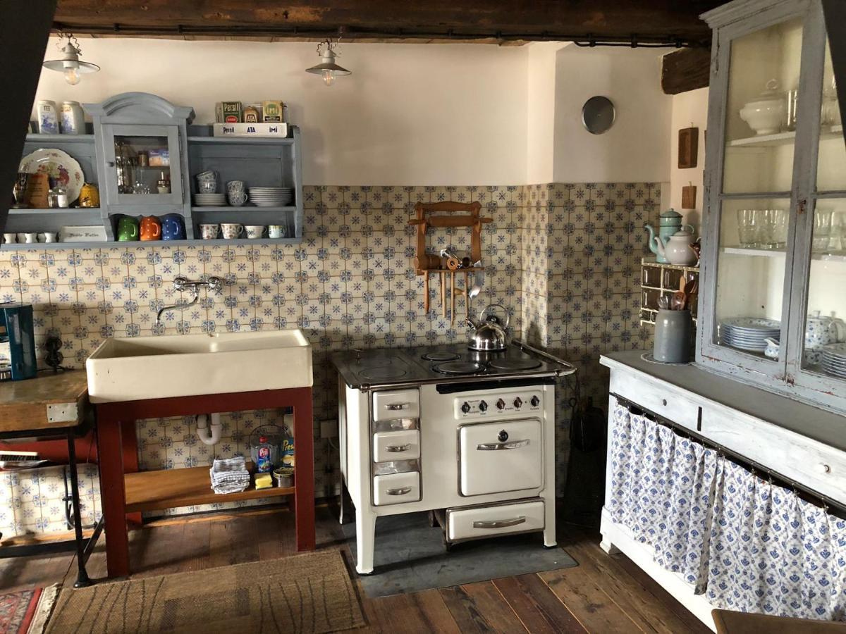 Historisches Fachwerkhaus "Hoher Hirschen" - Stilvolles Studio Und Museales Apartment Mit Romantischem Hof Und Garten Bodman-Ludwigshafen Ngoại thất bức ảnh